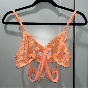 Honey punch lingerie bra size large